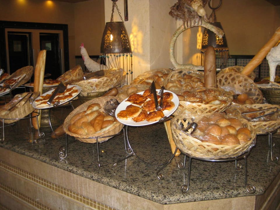 Al het brood wordt zelf gebakken Swisstouch Oriental Resort Marsa Alam