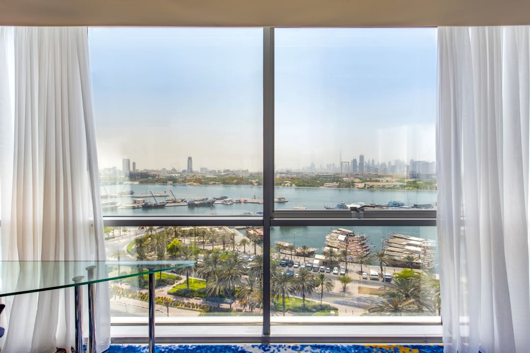 Außenansicht Golden Sands Hotel Creek