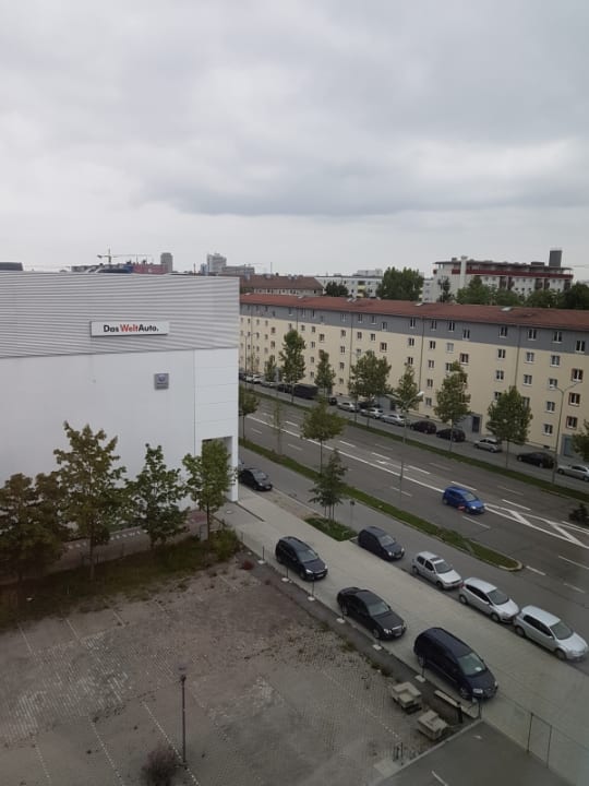 Außenansicht Super 8 by Wyndham Munich City West