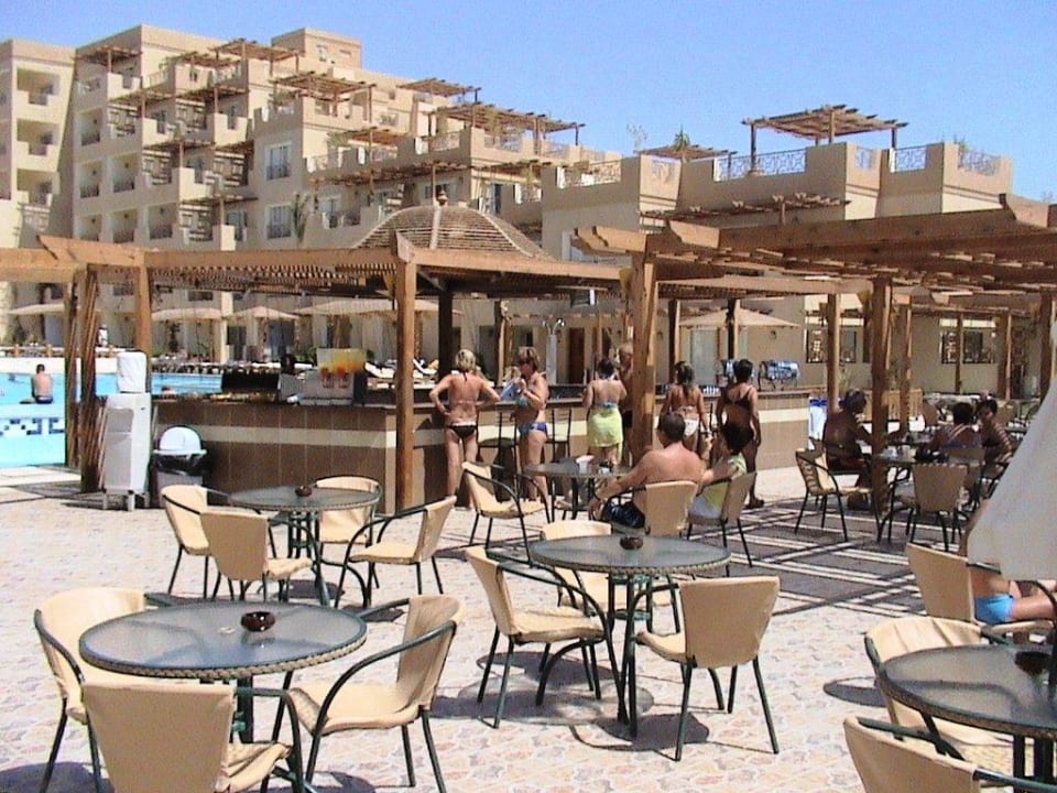 Poolbar an No-Active-Pool des Hotels Imperial Shams Abu Soma