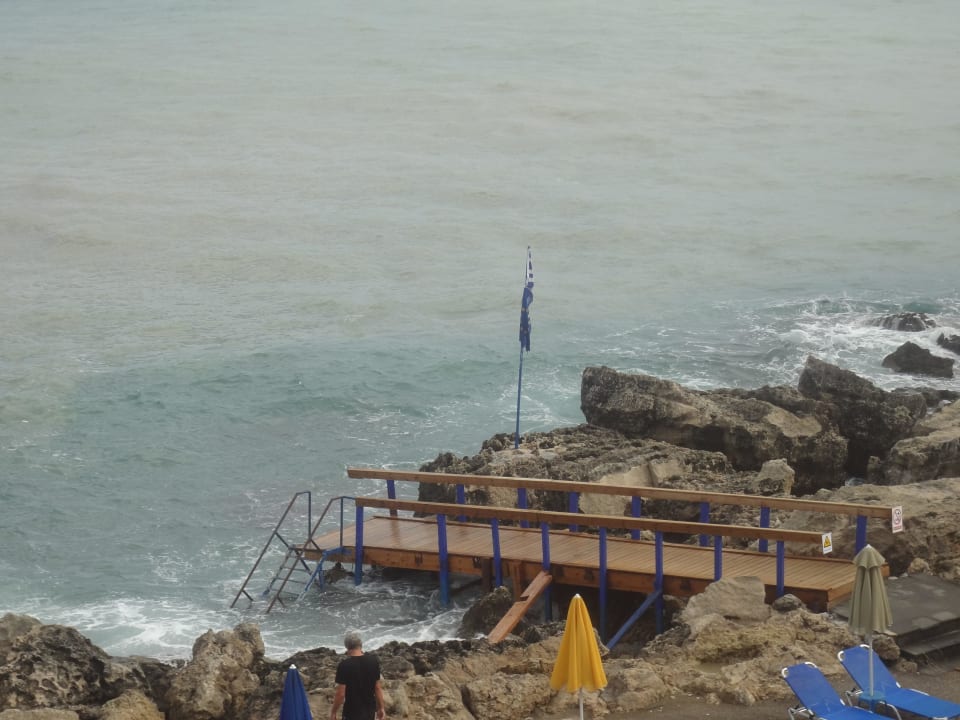 Der hässliche Strand für den man auch noch zahlt Kresten Palace Hotel