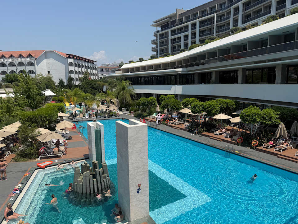 Pool The Sense Deluxe Hotel