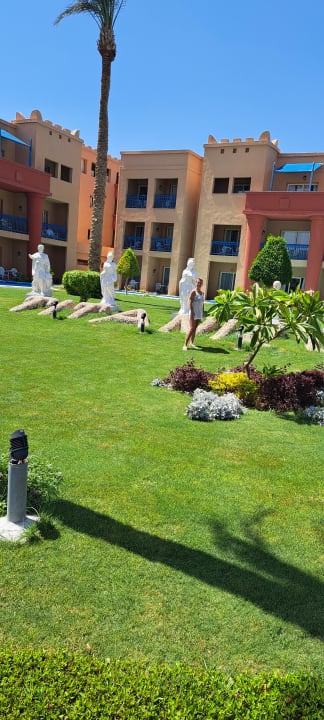 Gartenanlage Titanic Beach Spa & Aqua Park