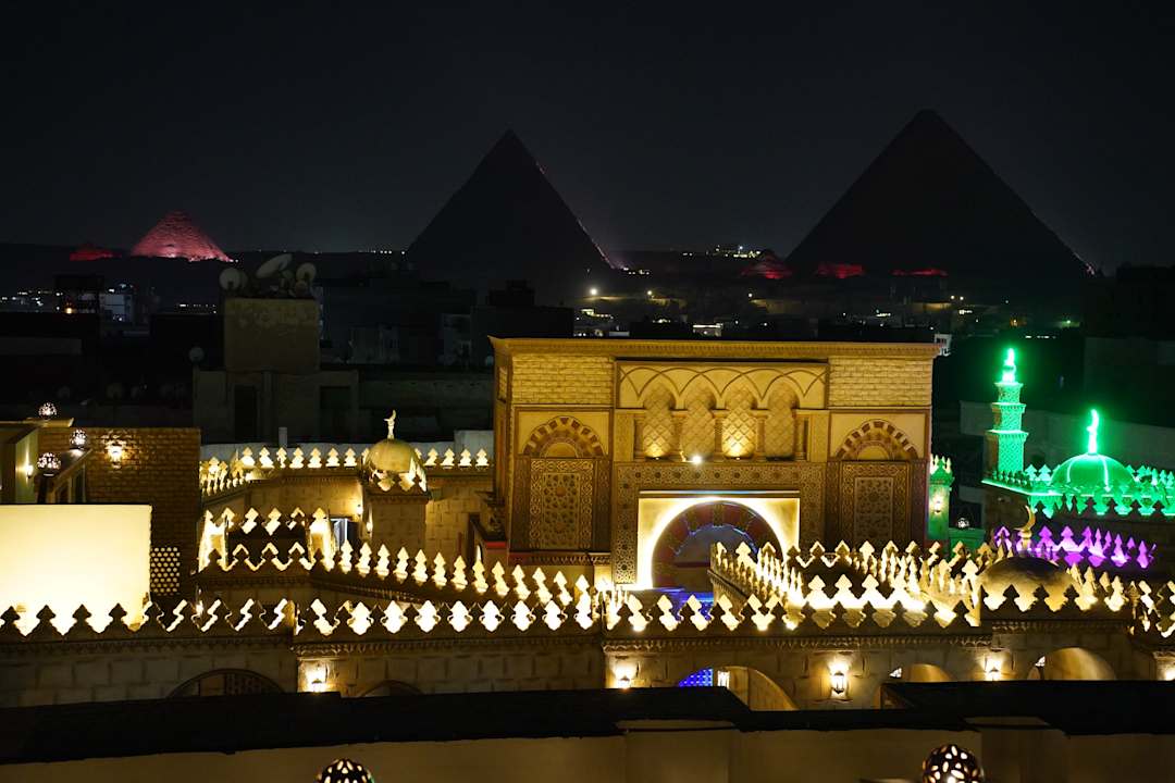Außenansicht Pyramids Khan Hotel