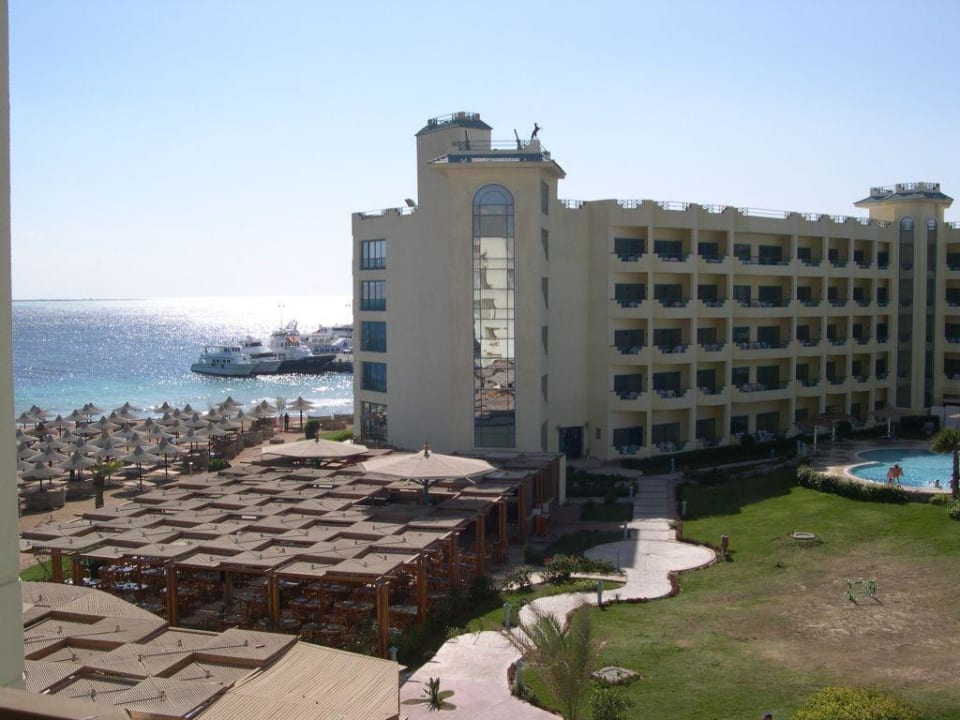 Seitenblick auf das Meer Moreno Horizon Spa & Resort