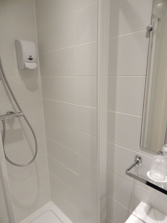 Dusche Hotel Porte de Versailles