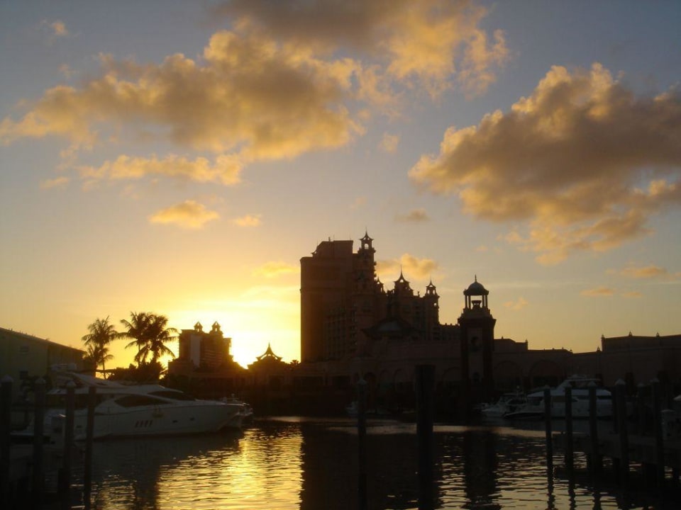 Hotel The Beach at Atlantis
