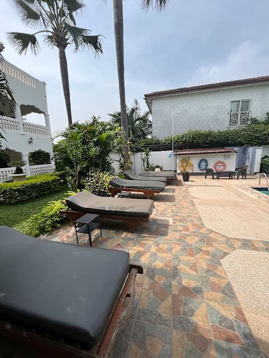 Pool Dulaa Deema Residence Brufut Heights