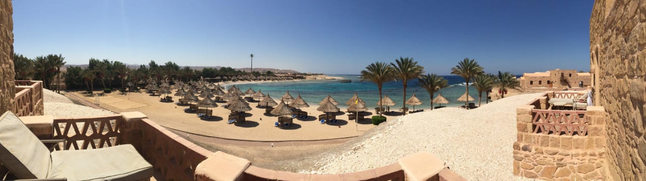 Panoramasicht vom Balkon Mövenpick Resort El Quseir