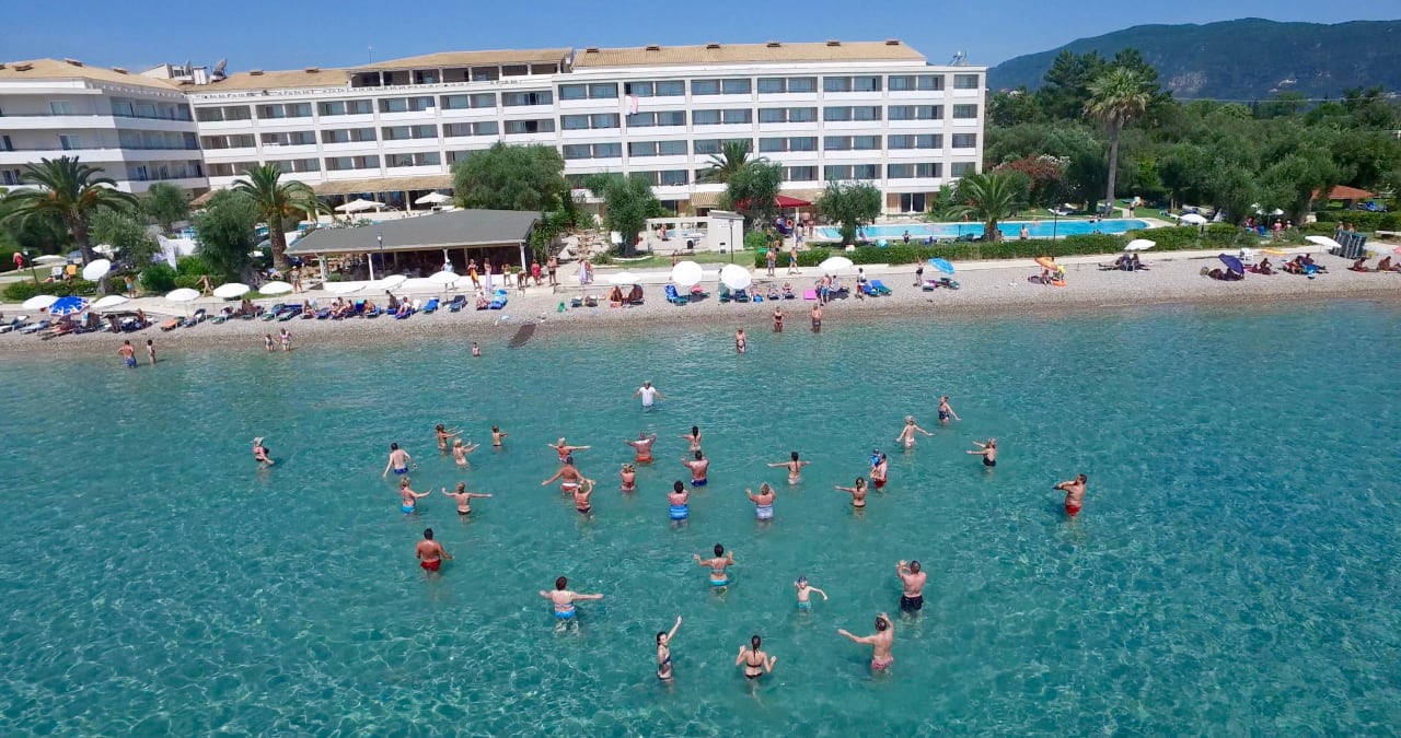 Außenansicht Elea Beach Hotel