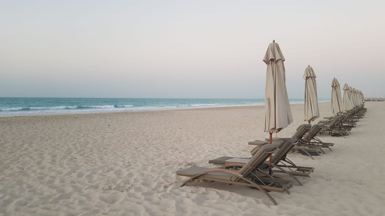 Strand Saadiyat Rotana Resort &  Villas