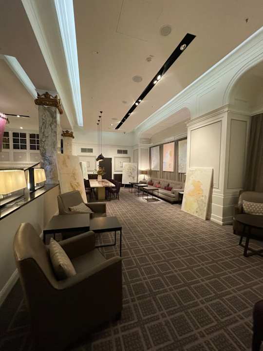 Lobby Reichshof Hamburg