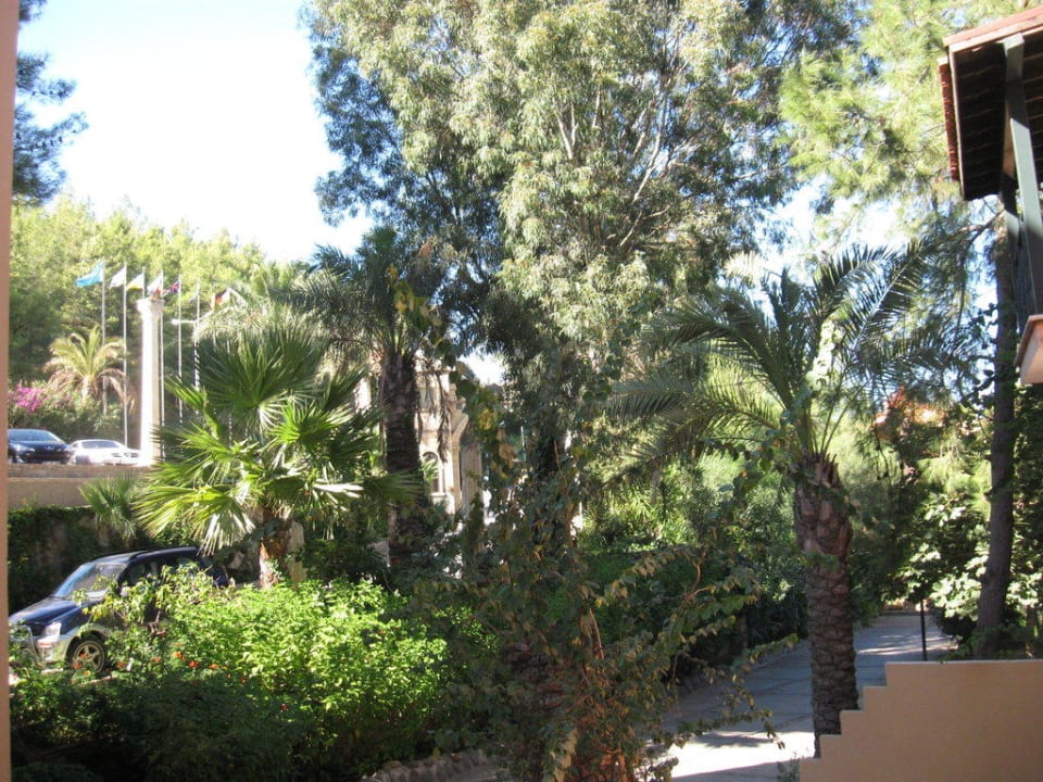 Территория отеля въезд в отель Grand Yazici Club Marmaris Palace