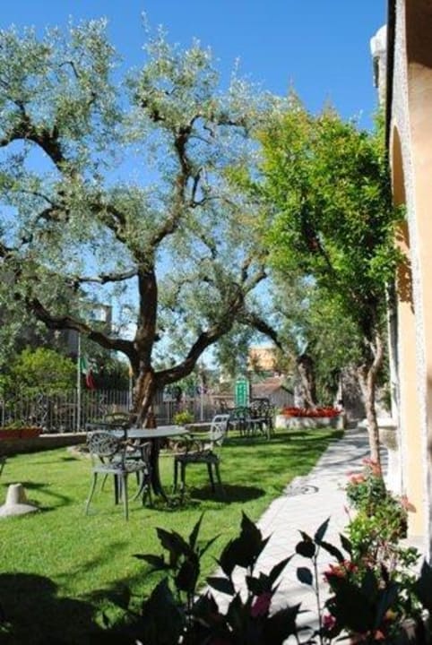 Giardino Hotel Albergo Tiziana Garni