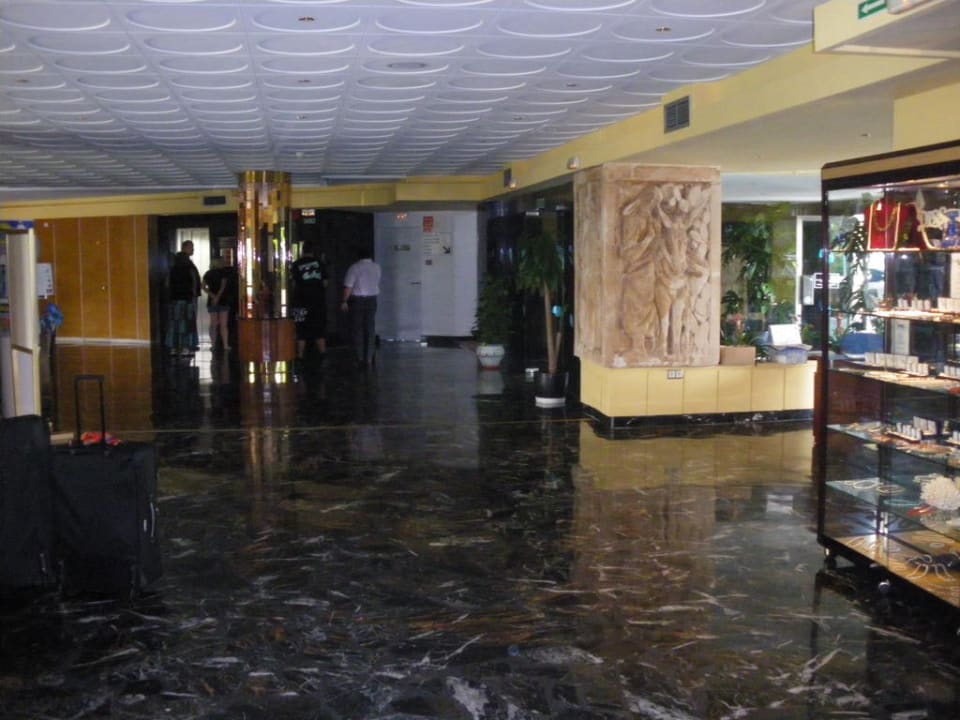 Lobby Globales Palmanova