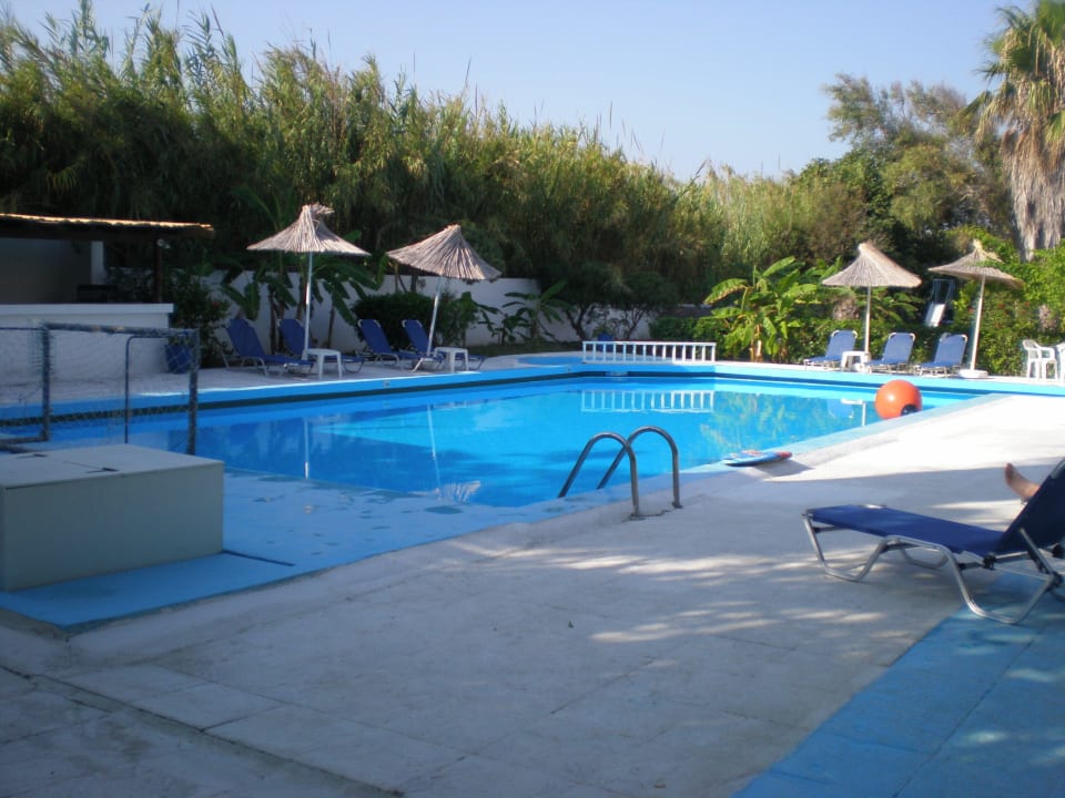 Klein und geschützt Costa Angela Seaside Resort