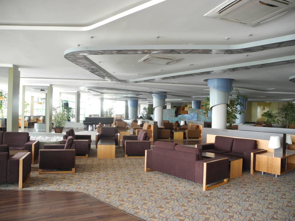 Sitzbereich mit Bar  VONRESORT Golden Coast