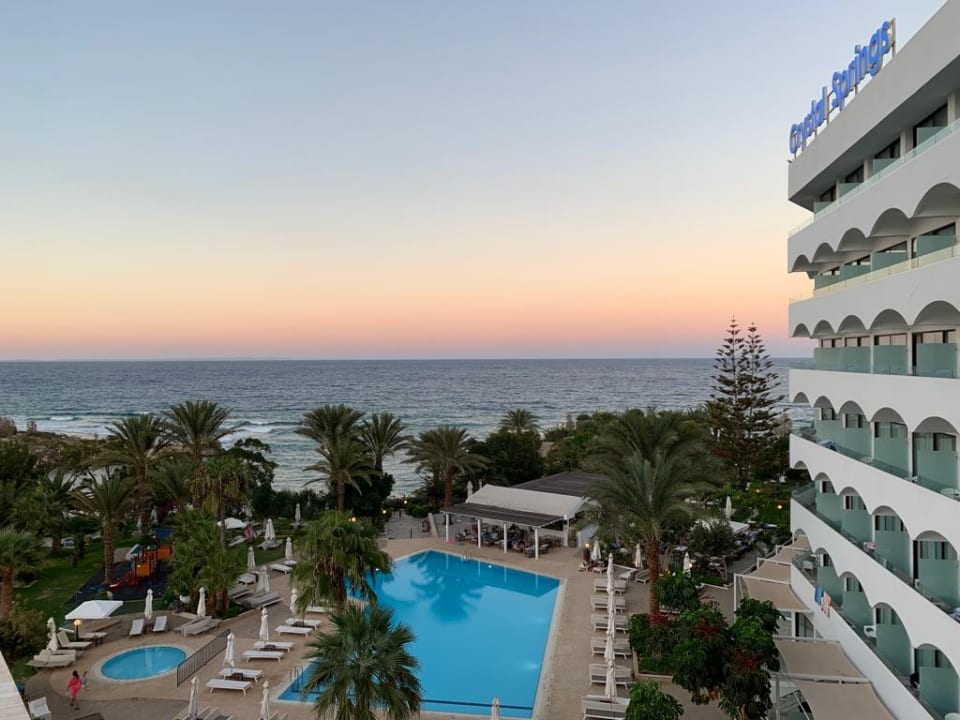 Außenansicht Crystal Springs Beach Hotel