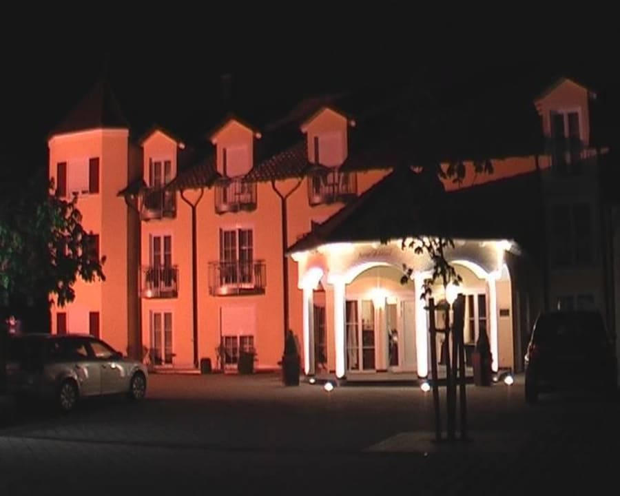 Juraschlosshotel bei Nacht Landhotel Zur Jurahöhe / Juraschlössl
