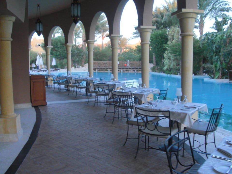 Essen am Pool Makadi Palace