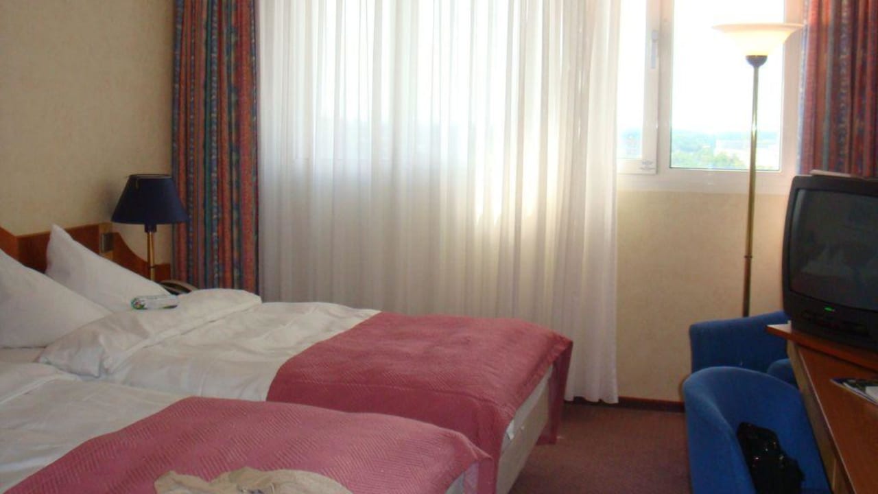 Schönes Zimmer im 11. Stock Lindner Hotel Cottbus