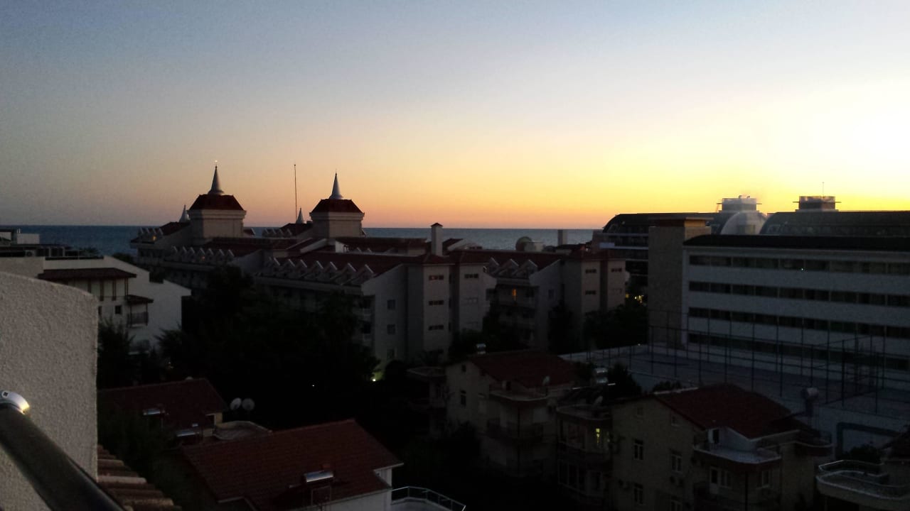Von der Terrasse (Zimmer) am Abend Belek Beach Resort Hotel