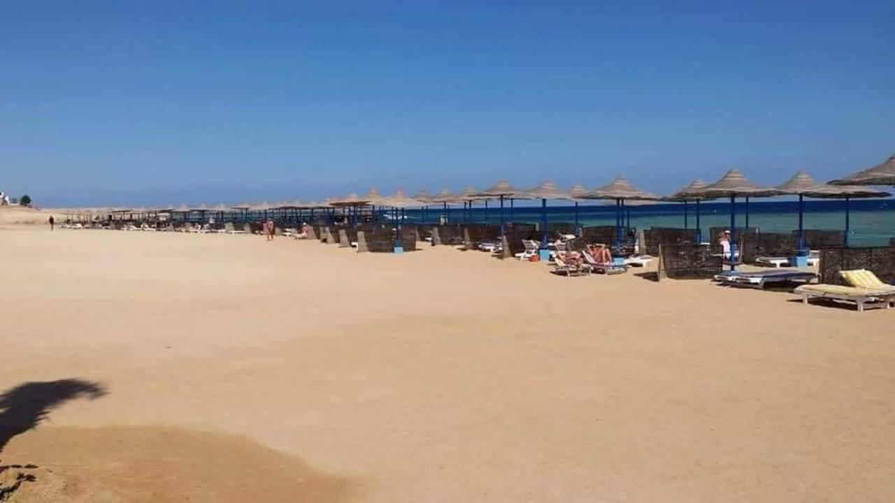 Der Strand immer sauber Fantazia Resort Marsa Alam