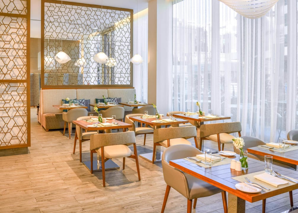 Gastro Grand Mercure Dubai City