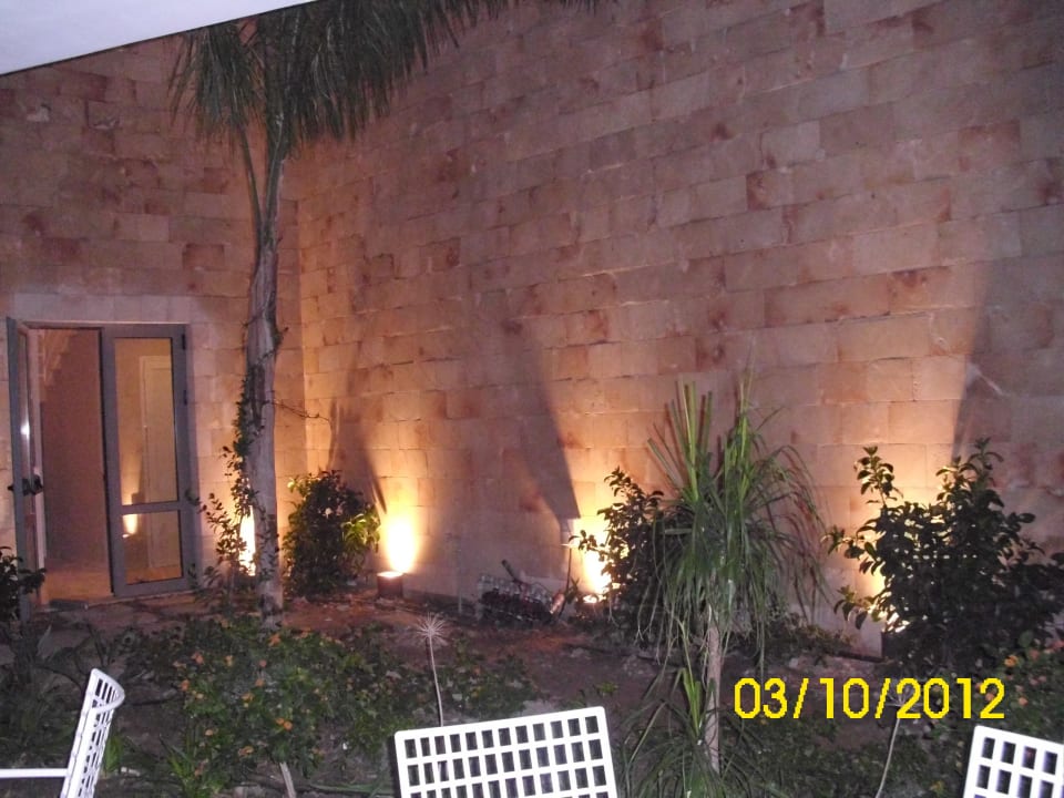 Unser Seiteneingang Princess Andriana Resort & Spa