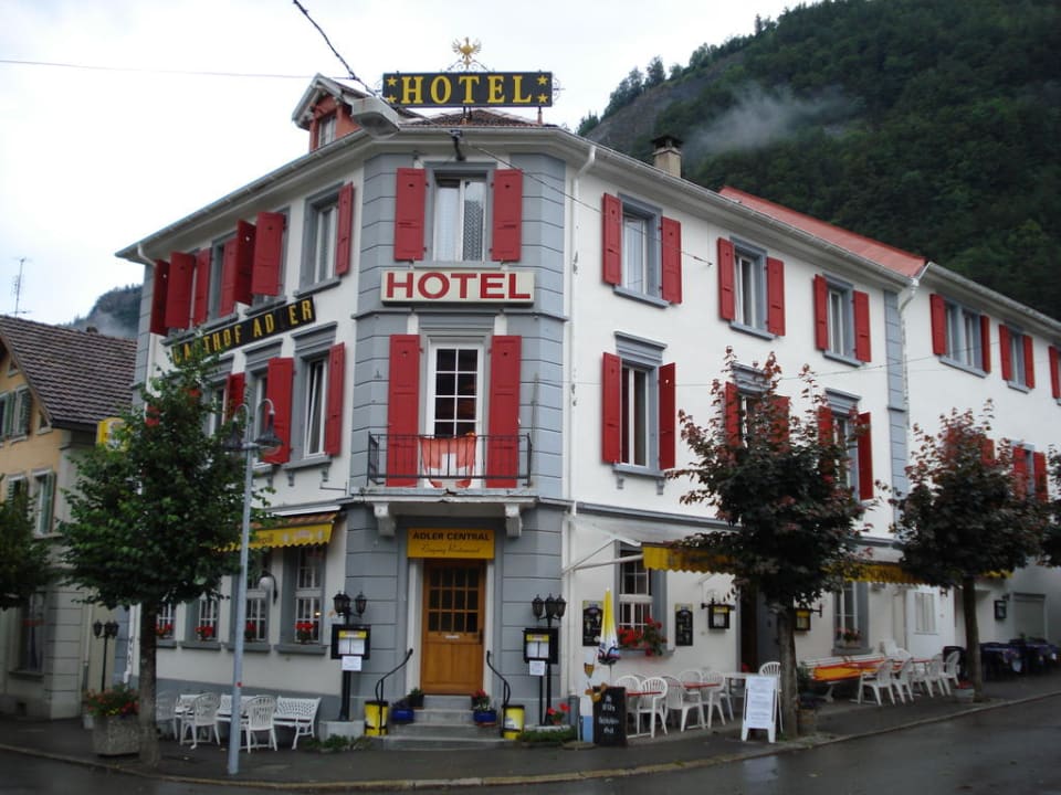Aussenansicht Hotel Adler-Central