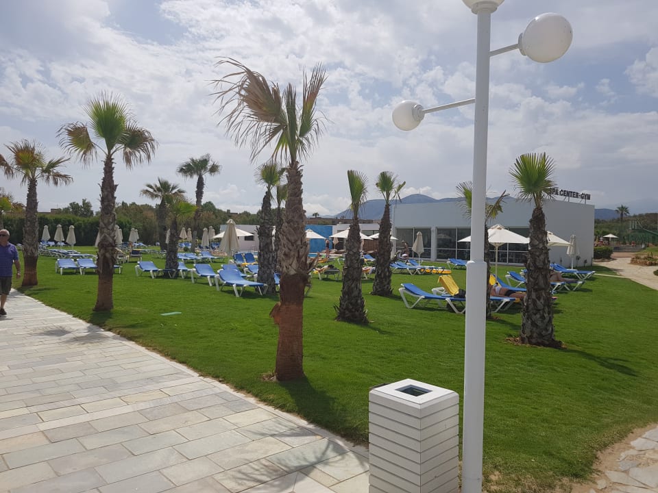Gartenanlage Lyttos Beach Hotel