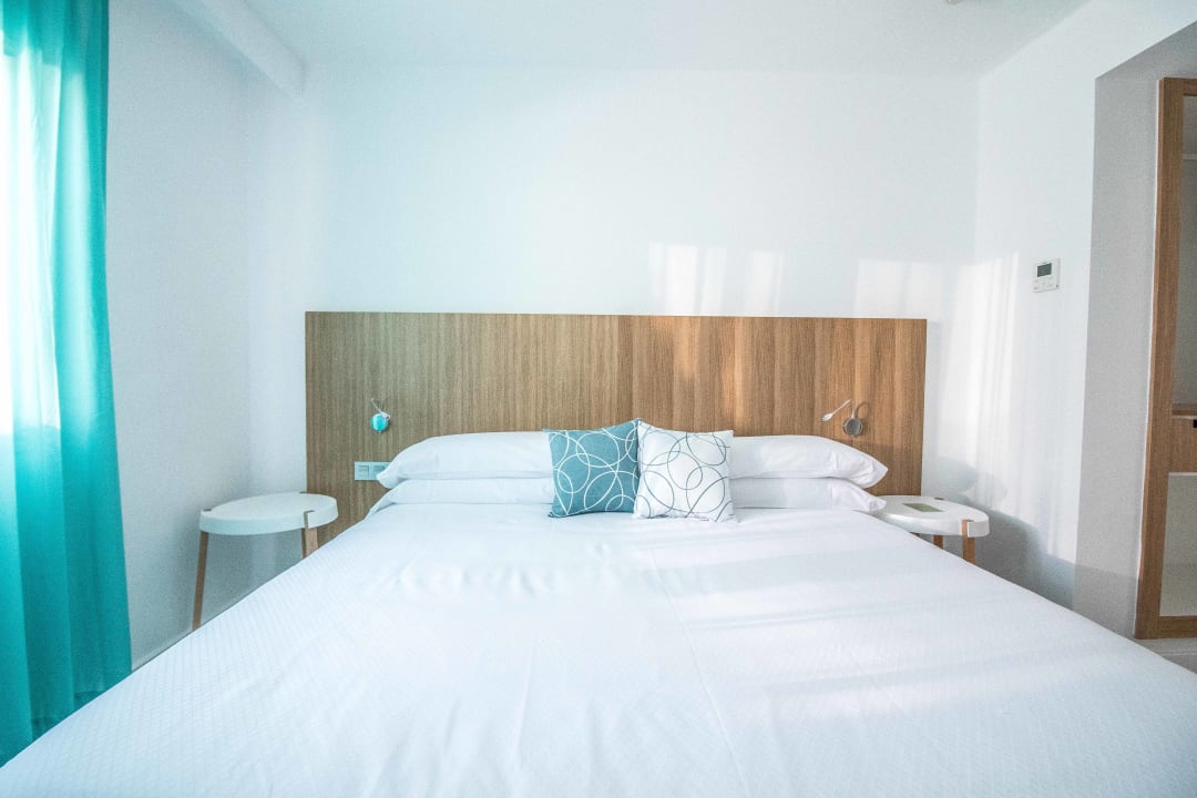 Zimmer Apartments Guinate Club