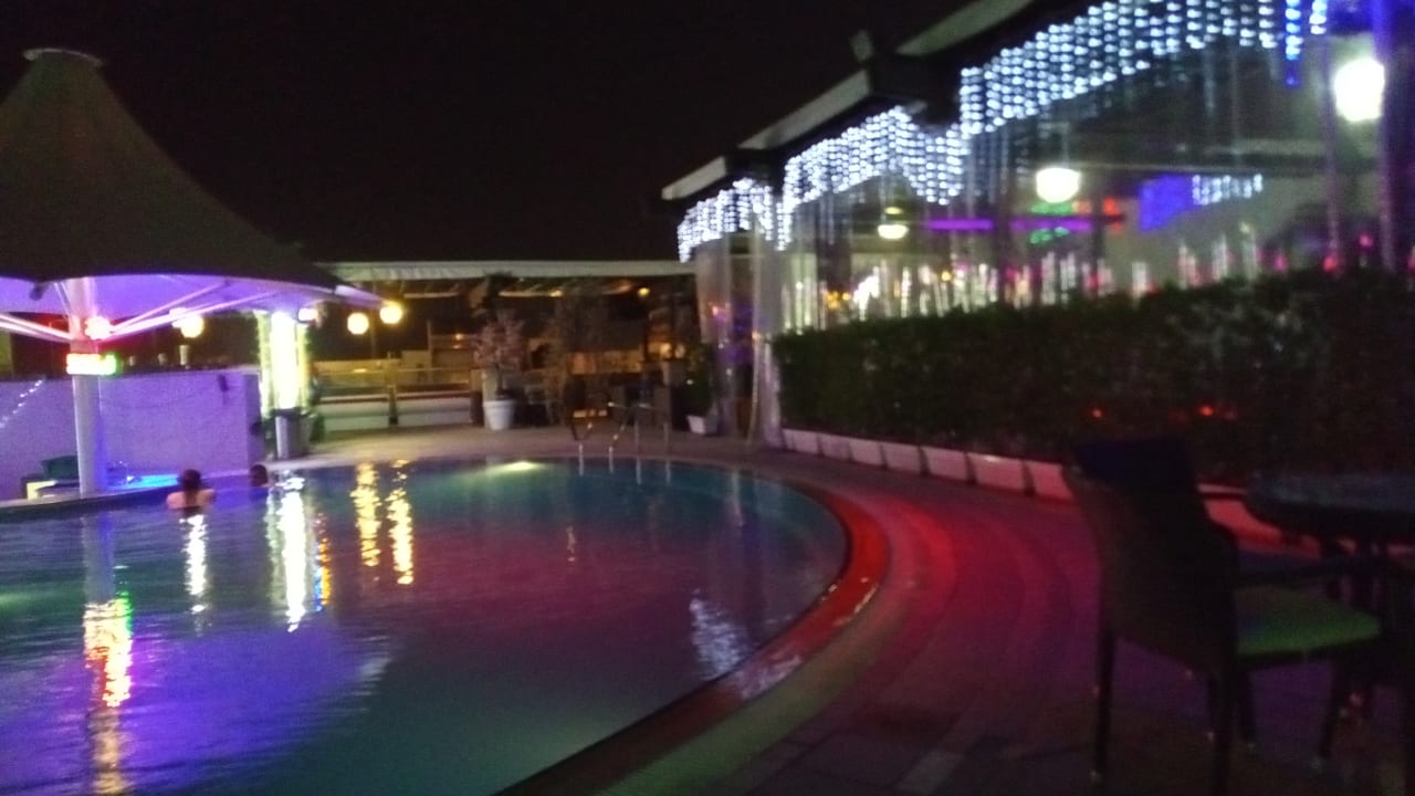 Pool Grand Excelsior Hotel Deira