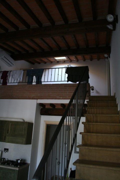 Aufgang zum 1. OG Hotel Residence Borgo Verde