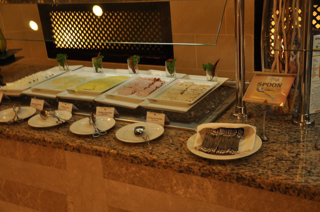Frühstück Miramar Al Aqah Beach Resort