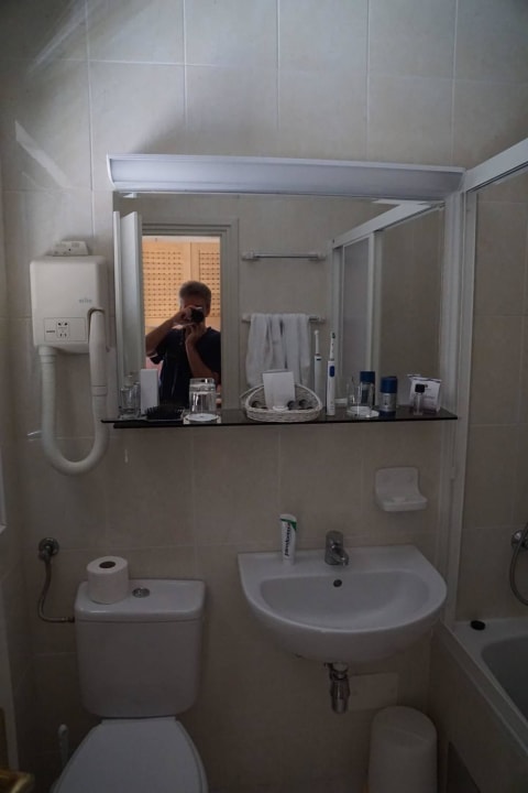 Eines von 3 Bädern Apartments Bellevue Plava Laguna