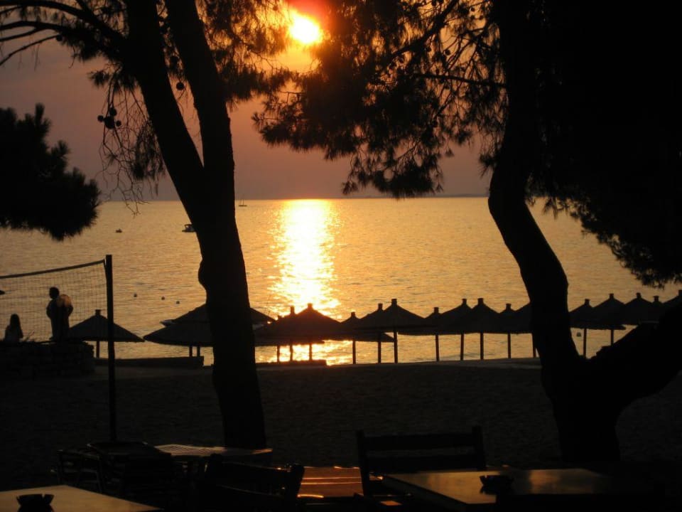 Sonnenuntergang Hotel Portes Beach