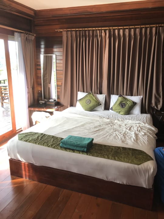 Zimmer Dusit Buncha Resort