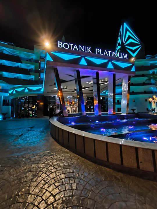 Außenansicht Botanik Hotel & Resort