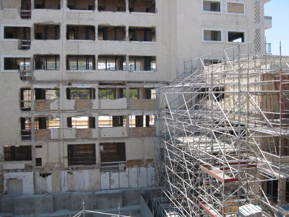 Der "weniger schöne" Ausblick Hotel Clumba