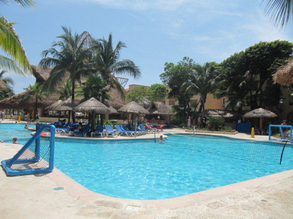 Basen Sandos Playacar Beach Resort