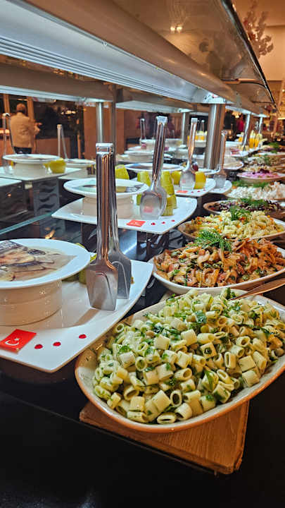 Gastro Well Palace Side