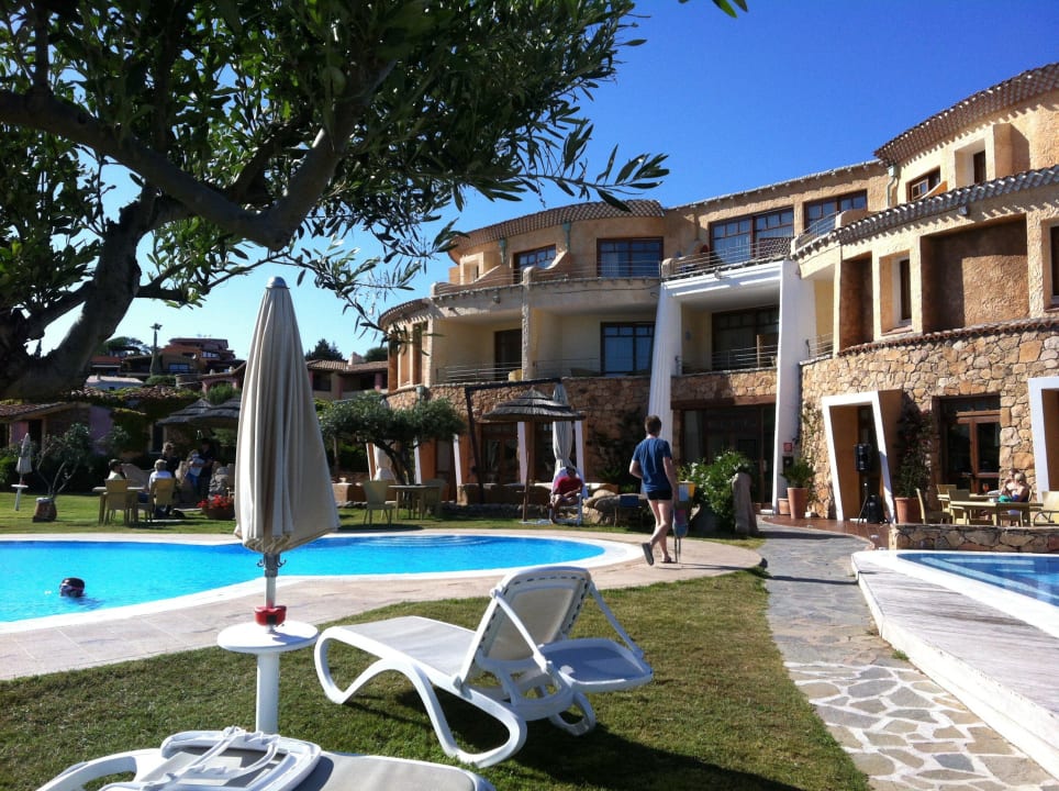 Das Hotel von außen Hotel Resort & Spa Baia Caddinas