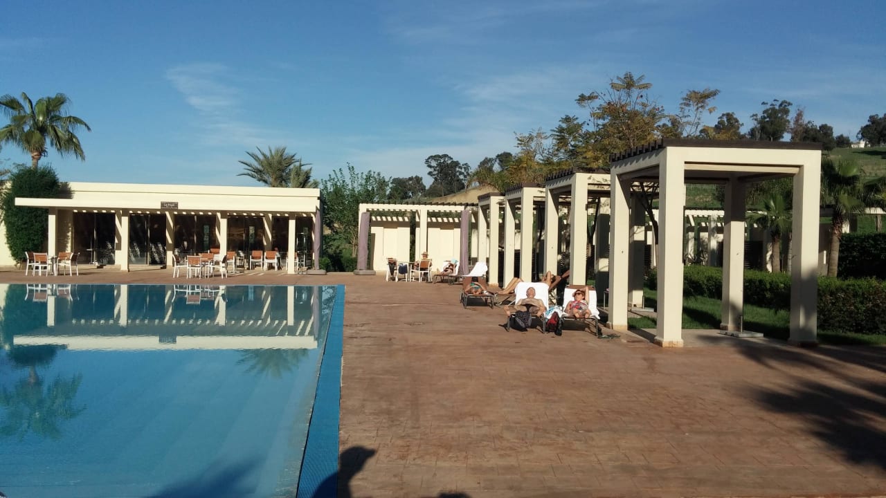 Schöner Pool Hotel Palais Medina & Spa