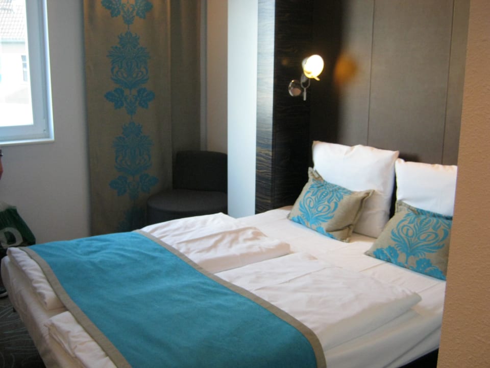 Blick ins Zimmer Motel One Berlin-Bellevue