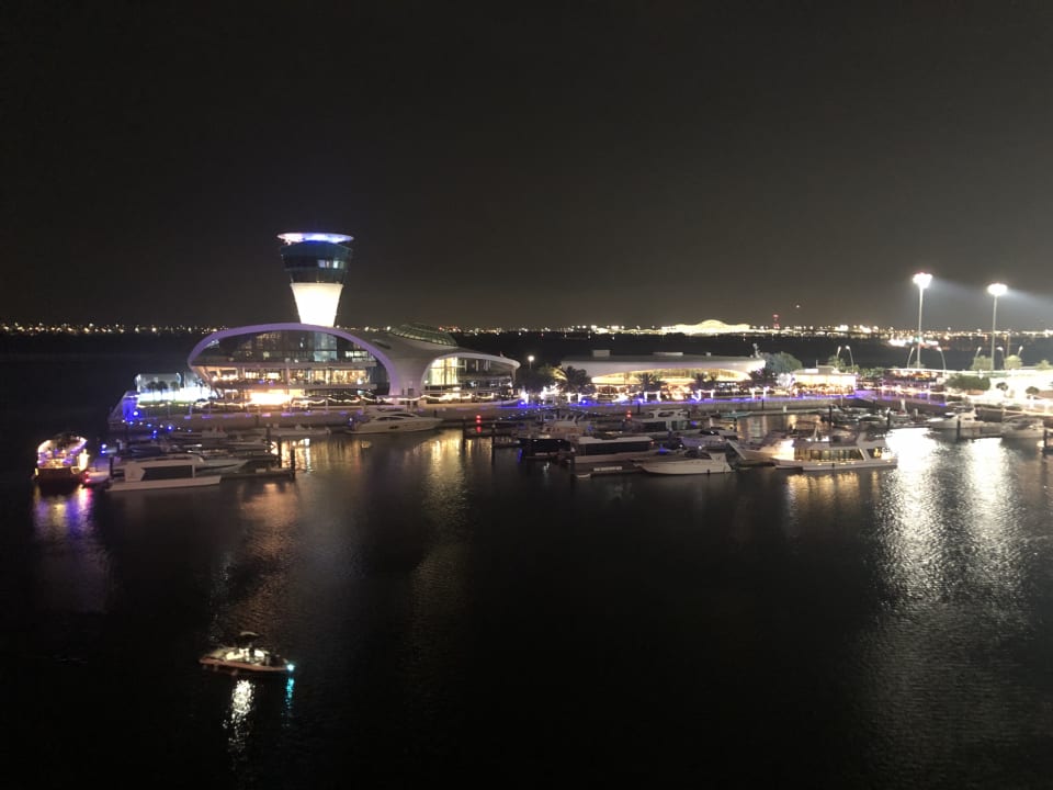Ausblick W Abu Dhabi - Yas Island