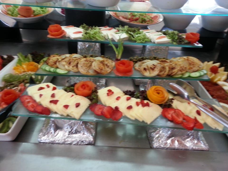 . Club Dizalya
