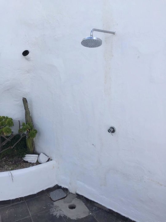 Dusche am Pool Hotel Rocabella Santorini