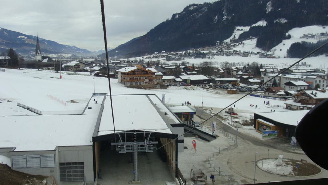 Hotelansicht aus der Gondel Aparthotel Naturresort Senningerhof