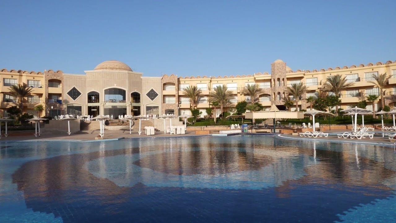 Pool Utopia Beach Club